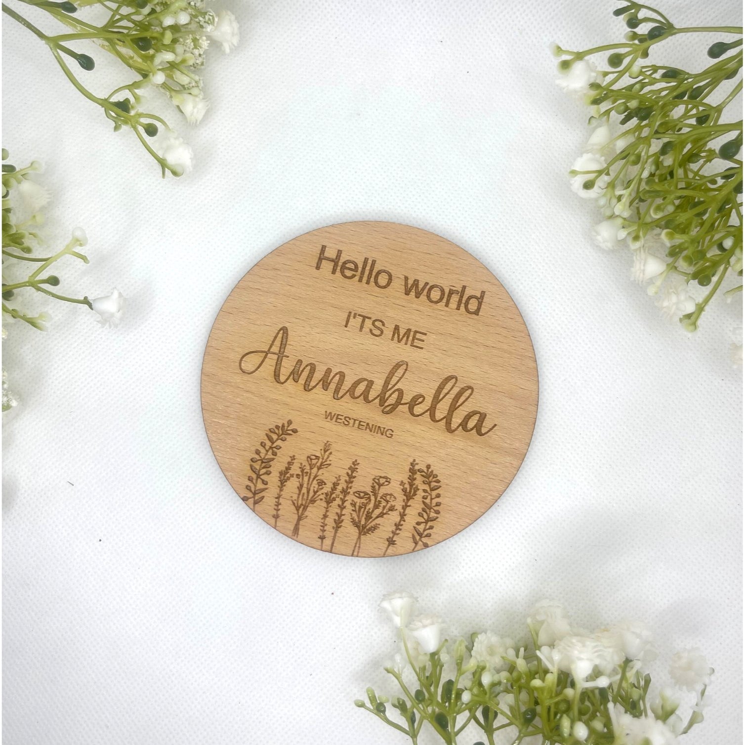 Baby announcement. Personalise your plaque with your baby's first middle & last name as shown. This would make the perfect first gift for new parents.  Made from: Oak veneer  SIZE: 10x10cm or 15x15cm (approx)   Thickness: 4mm  Not intended to be used by children. Adult supervision is required. 