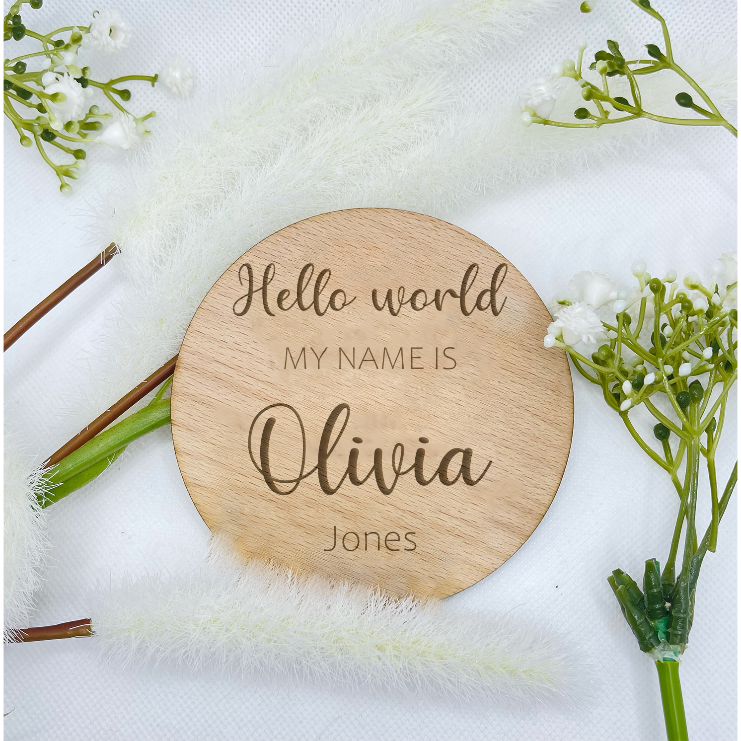 Celebrate your new arrival with our charming Baby Announcement Plaque made from beech veneer, personalized with your baby's name.